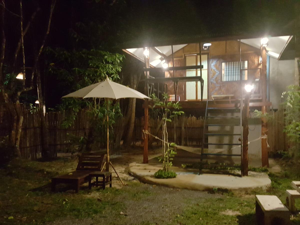 Hug Rimtharn Hotel Ban Khao Klom Exterior photo