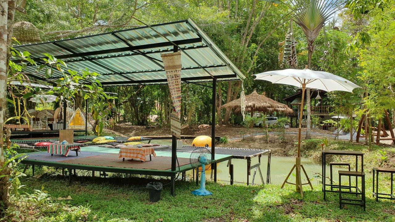 Hug Rimtharn Hotel Ban Khao Klom Exterior photo